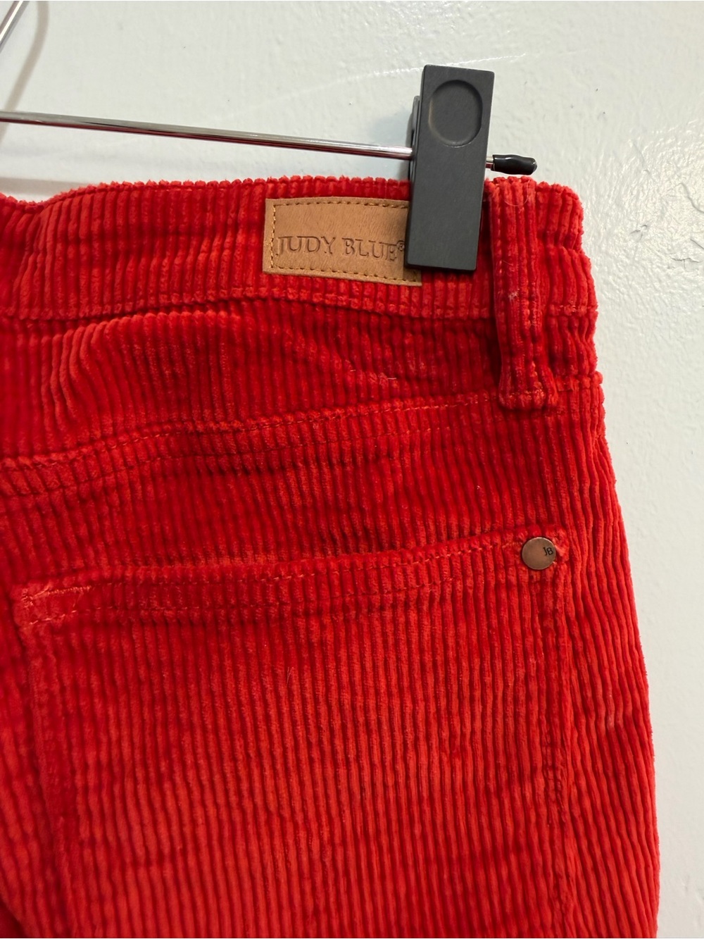 Judy Blue High Rise Button Fly Ankle Straight Corduroy Pants Rust Red Size 5/27 - Picture 6 of 14